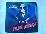 MC SAR & REAL McCOY Run Away UK 7" 45