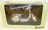 New Ray 1/12 Scale Diecast Motorcycle Vespa P200e Del 1978 in Color Silver