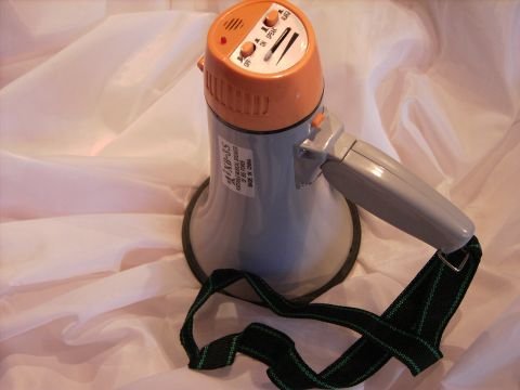 Megaphon, tragbar, 24 cm, Sprech-und Alarmfunktion