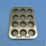 Review Chicago Metallic  / Chicago Metallic 12-Cup Muffin Pan