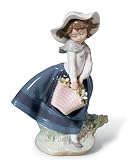 Lladró Pretty Pickings Figurine