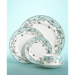 Wedgwood Martha Stewart "Flourish Robin Egg 5 Pc Place Setting
