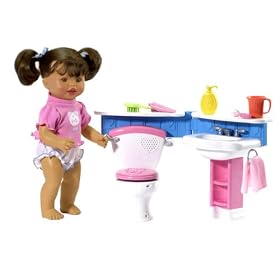 Little Mommy Gotta Go Hispanic by Mattel