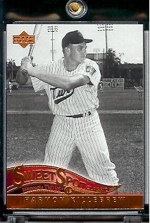 2005 Upper Deck Sweet Spot Classic Baseball Card #38 Harmon Killebrew Minnesota Twins - Mint Condition - In Protective Display Case !