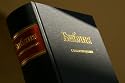 Russian Study Bible 070DC-2004 series /    (Hardcover (black cloth), two bookmarks.)