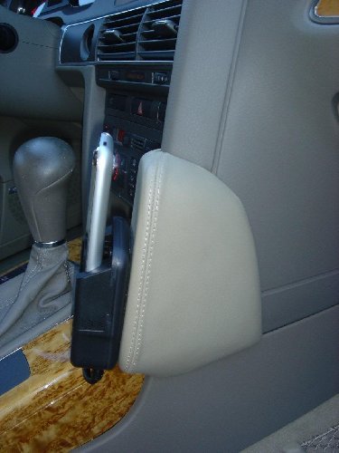 High End Car Kit for iPhone 3G / 3GS And iTouch 2G Charging & Music (AUX-IN) Car Cradle only for the 3G / 3GS iPhone & iPod Touch 2G
