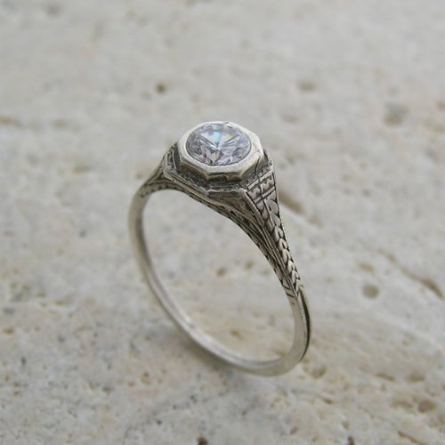14k White Gold Unusual Art Deco Style Engraved Filigree Gold Ring, Center CZ