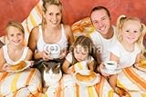 IMAGE OF Wallmonkeys Peel and Stick Wall Decals - Familie Samt Katze im Bett Beim Frühstück - 60