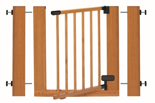 Summer Infant Sure & Secure Deluxe Wood Walk -Thru Gate in Natural
