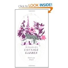 The Beauties of a Cottage Garden (English Journeys)