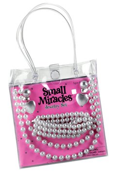 Click here to buy Pearl Jewelry Set by SCHYLLING.