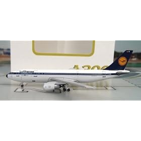 Aeroclassics Lufthansa o c A300-600R Model Airplane from R/C Airplanes