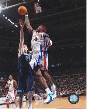 Ben Wallace Autographed/Hand Signed Detroit Pistons 8x10 Photo