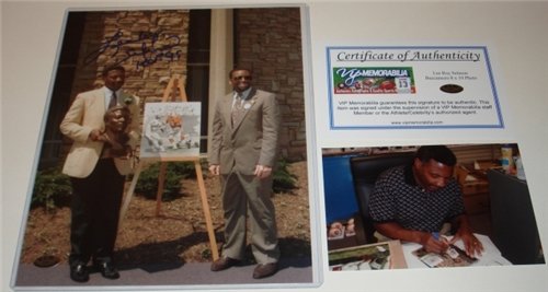 Lee Roy Selmon Tampa Bay Buccaneers/Bucs Autographed/Hand Signed 8 x 10 Photo