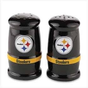 SCULPTED SALT AND PEPPER SHAKERS PITTSBURGH STEELERS