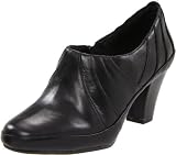 Clarks Womens Diamond Chest Pump