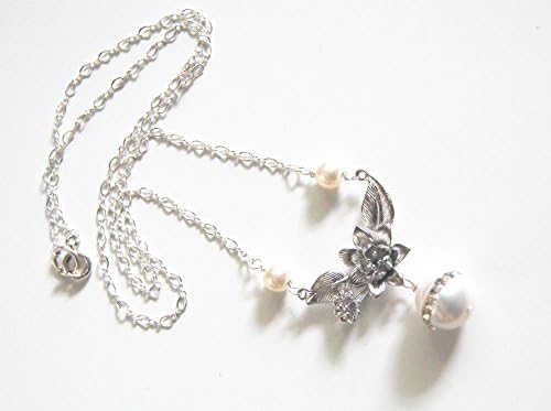 Fresh Water Pearl And Flower pendant Necklace-June Birthstone-Wedding Necklace- Wedding Jewelry- Bridal Jewelry