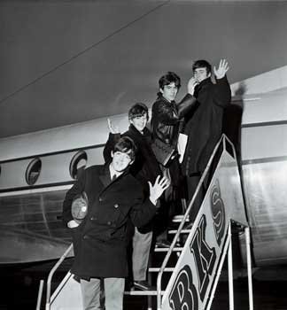 Cover image : Beatles: Airplane Wave I Art Print Poster By Syndication International, 13 
