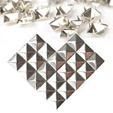 100 St�ck 10 x 10 mm Pyramidennieten Pyramiden Nieten Ziernieten Gothic Punk Basteln DIY Silber