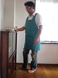 MOM Kitchen オリジナルエプロン 男性用　バッククロスエプロン　ターコイズブルー