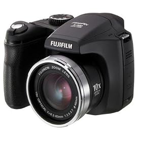 Fuji Film S700 FinePix 7 Megapixel Digital Camera by Fuji