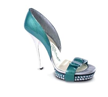 Stud - Just the Right Shoe