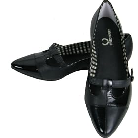 Fred Perry Women's B2055 T-bar Flat