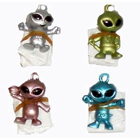 12 ALIEN PARACHUTISTS