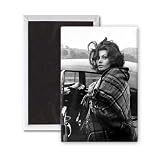 Sophia Loren - 3x2 inch Fridge Magnet - large magnetic button - Magnet