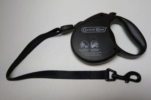 Black Control Ease 16 Foot Large Flexi Retractable Dog Leash