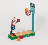 Eigenschaften Gollnet & Kiesel KG  / Basketballspieler mit 5 Bällen