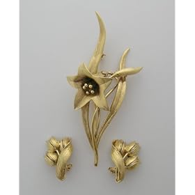 Estate Tiffany 18k Yellow Gold Earrings And Pin Set, Signed Jewelry by Tiffany
