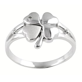 Sterling Silver Clover Leaf Ring with CZ: Jewelry