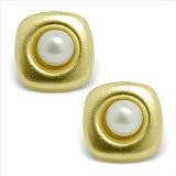Sweet Pea Freshwater Cultured Pearl Earring