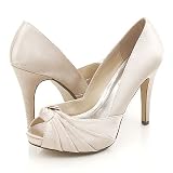 Delicious Vivian Pumps