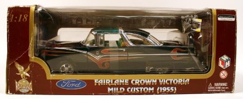 Ford Fairlane Crown Victoria Mild Custom (1955) 1:18 Collection Die Cast Metal Road Legends