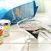 ��OXO�� Angled Measuring Cup [MINI] �������� ���󥰥�ɥ᥸�㡼���å� [�ߥ�/60cc]�� �˥塼�衼���ϥ��������Ҥ�Ķ���Ū�ʷ��̥��åס�������Ϲ��򤫤���Ʋ����������������������ꡢ���åפ�����夲���ꡢ���ޤ������������ȳ����פ�����Ǥ������ݤ�ư������פˤ��ޤ��������ФΤĤ�����¦��...