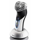 Philips HQ8253/08 Rasierer inklusive Philips NT9110/10 Nasen- und Ohrhaartrimmer (limitierte Edition)von "Philips"