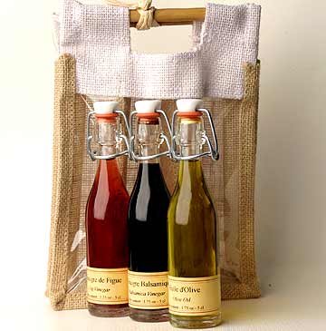 Mini Oilive Oil and 2 Vinegars Gift Set by French Source