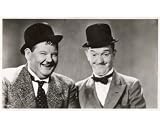 LAUREL and HARDY 1930S - 10x8 Print (25x20cm) by Mary Evans