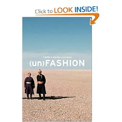 (un)FASHION