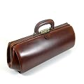 Klassiker. Doktortasche / Baguette Bag / Werkzeugtasche aus Sattelleder als Mode Statement