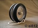 Henrys Tiger Snake Jojo Yoyo mit Trick-Buch /transp.schwarz
