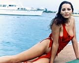 Produkt-Bild: Moviestore Barbara Carrera als Fatima in Never Say Never Again 91x60cm Farb-Posterdruck