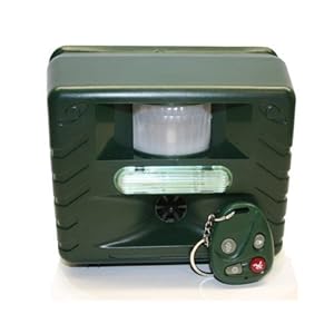 Yard Sentinel Pest Animal Control Repeller & Repellent for Crow Rabbit Racoon Squirrel Bat Skunk Dog Cat