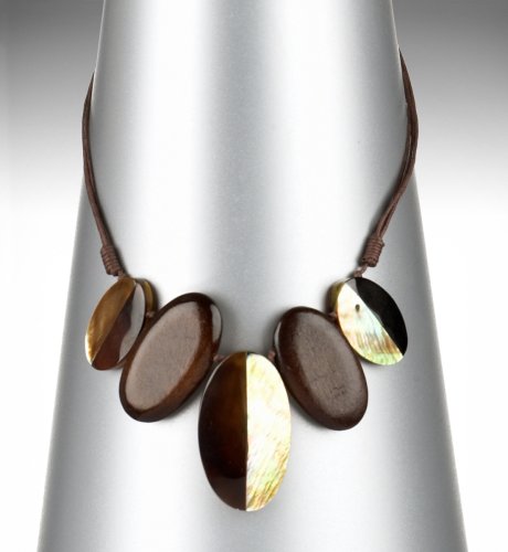 Stripe Shell Necklace