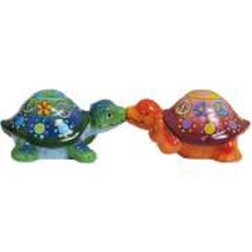 Westland Giftware Kissing Turtles Salt and Pepper Shakers