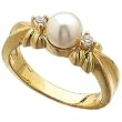 14Kt Yellow Gold Pearl and Diamond Ring