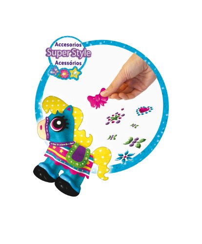 Imagen 5 de Famosa Arts & Crafts Magic fabric Super Style Creation Studio - Set con máquina prensadora para crear muñecos