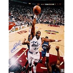 Karl Malone Utah Jazz - Slam Dunk - Autographed 16x20 Photograph